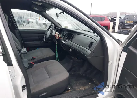 2011 Ford Crown Victoria Police Interceptor из США, поврежденный, VIN 2FABP7BV9BX101067